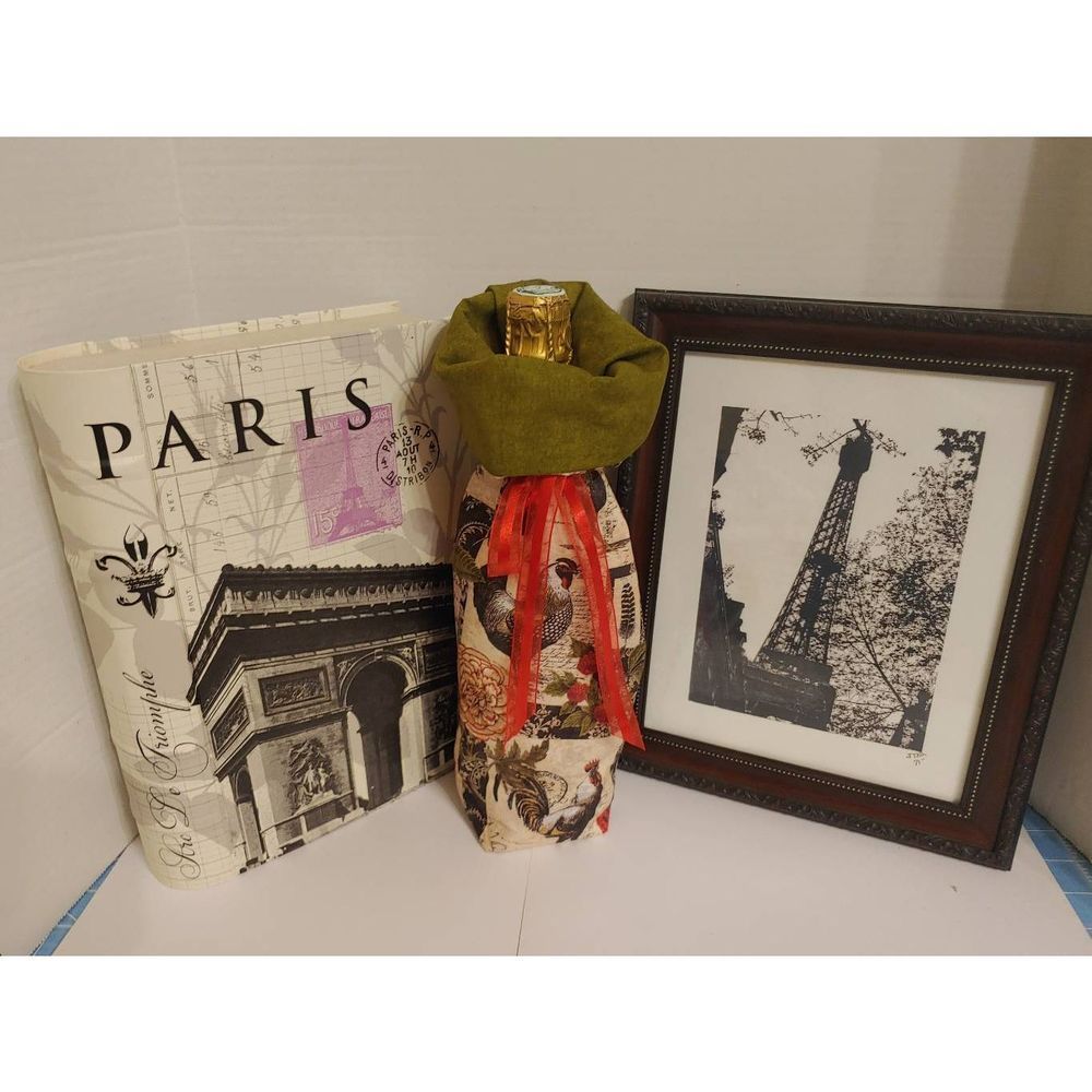 🐸Wine bottle gift bag set of 2. Lined ribbon Handmade